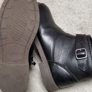 Carter's girls size 12 black boots